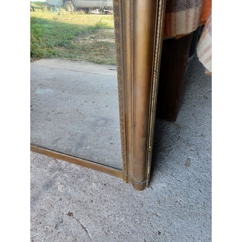 19th century mirror in wood and gilded stucco "scallop shell"