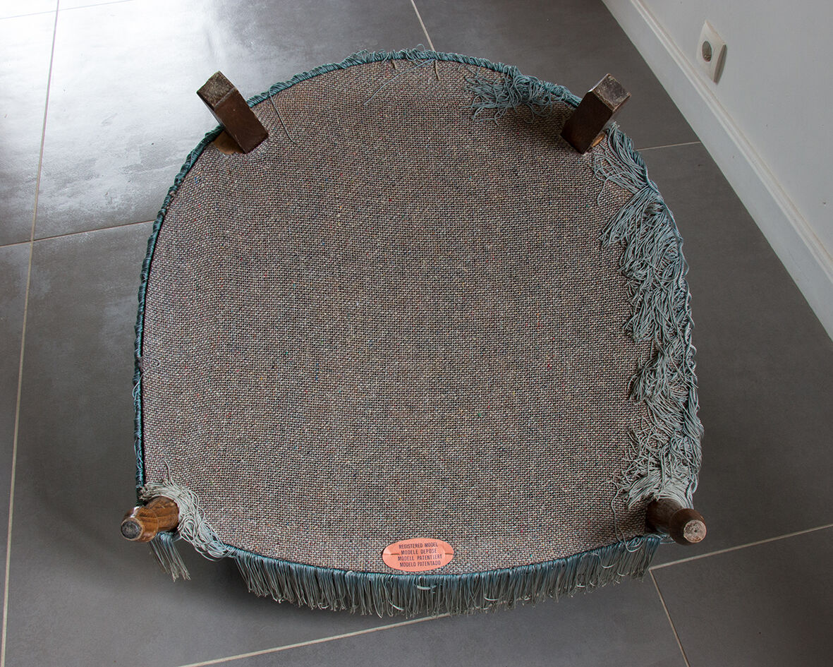 Grey blue toad armchair