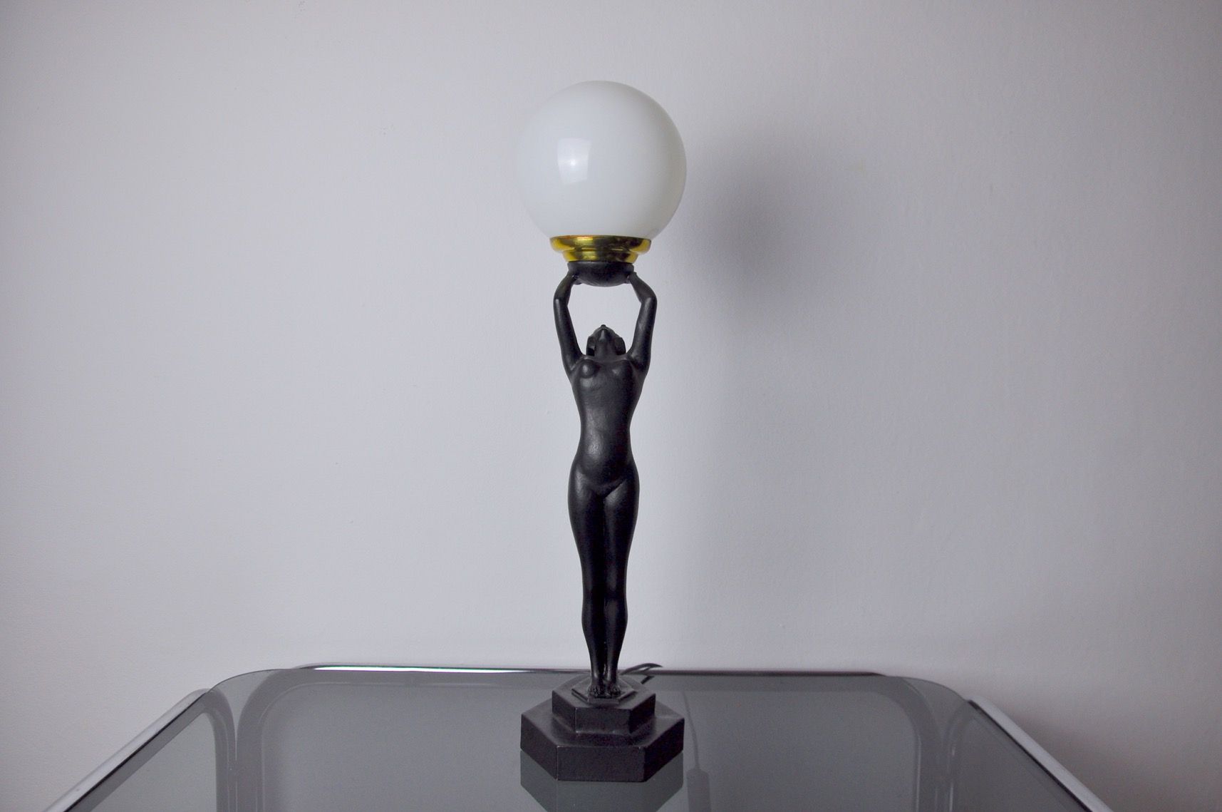with the Ball lamp by Onices ETH, 1980