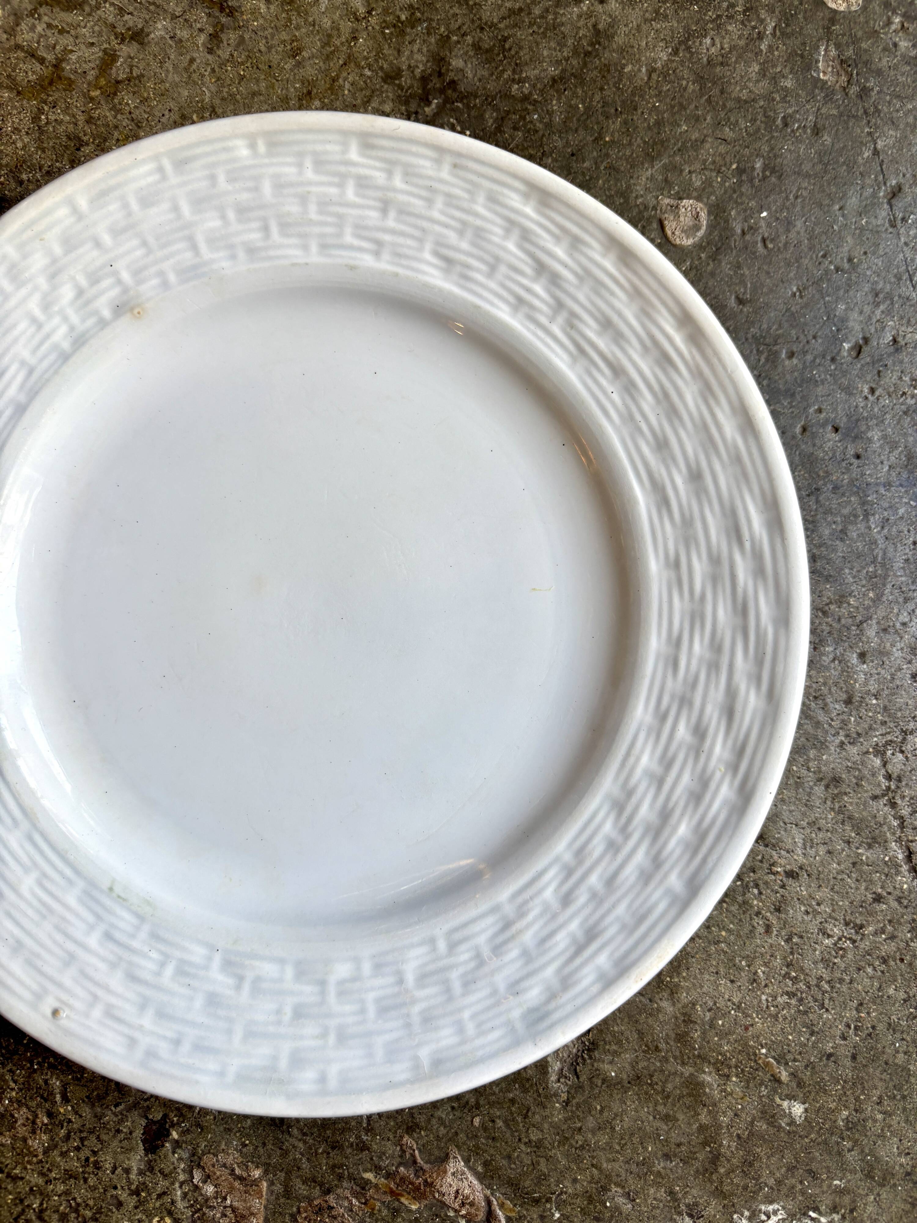 St Amand dessert plate in white earthenware