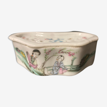 CHINA, old porcelain cricket box polychrome decoration XIXth
