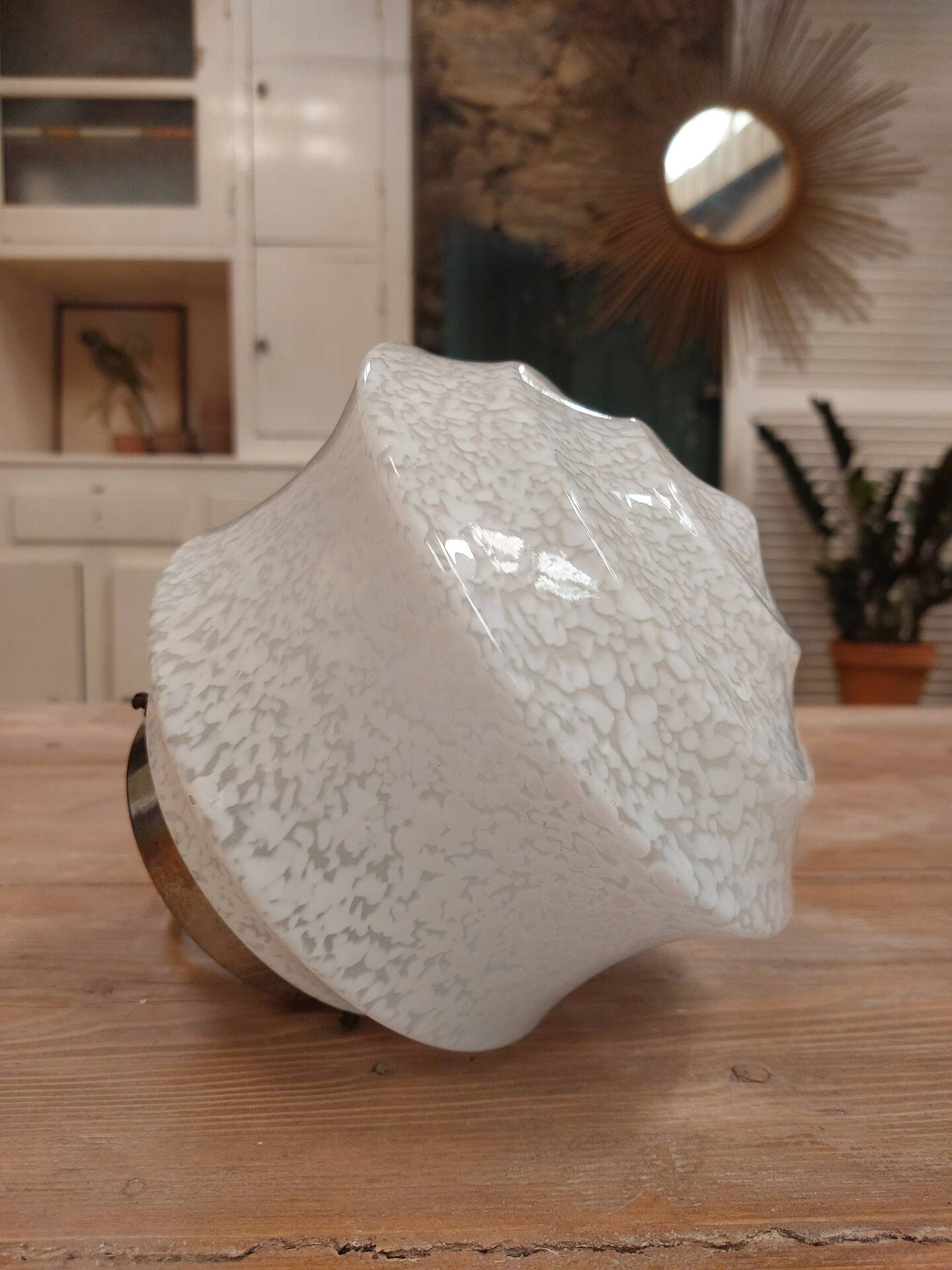 White Clichy glass pendant