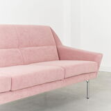 Canapé rose, design scandinave