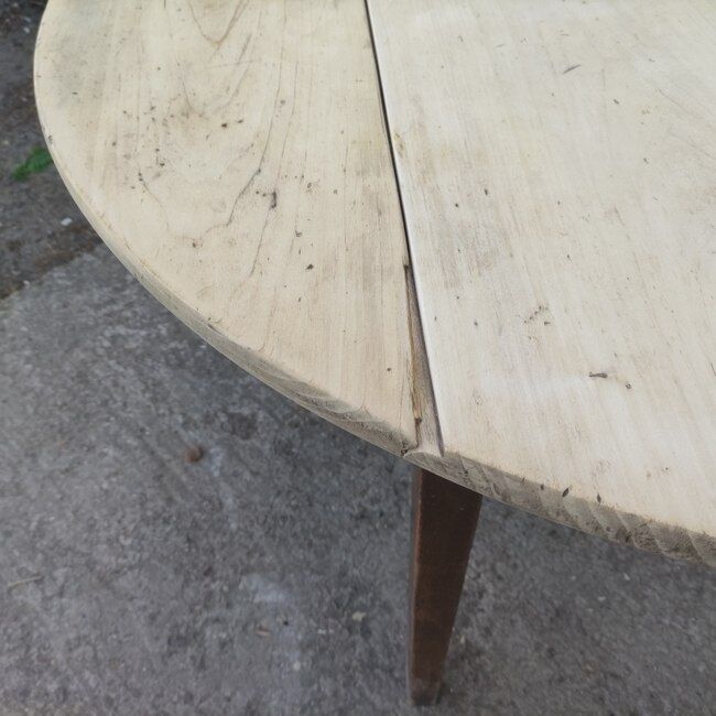 Table ronde rabattable