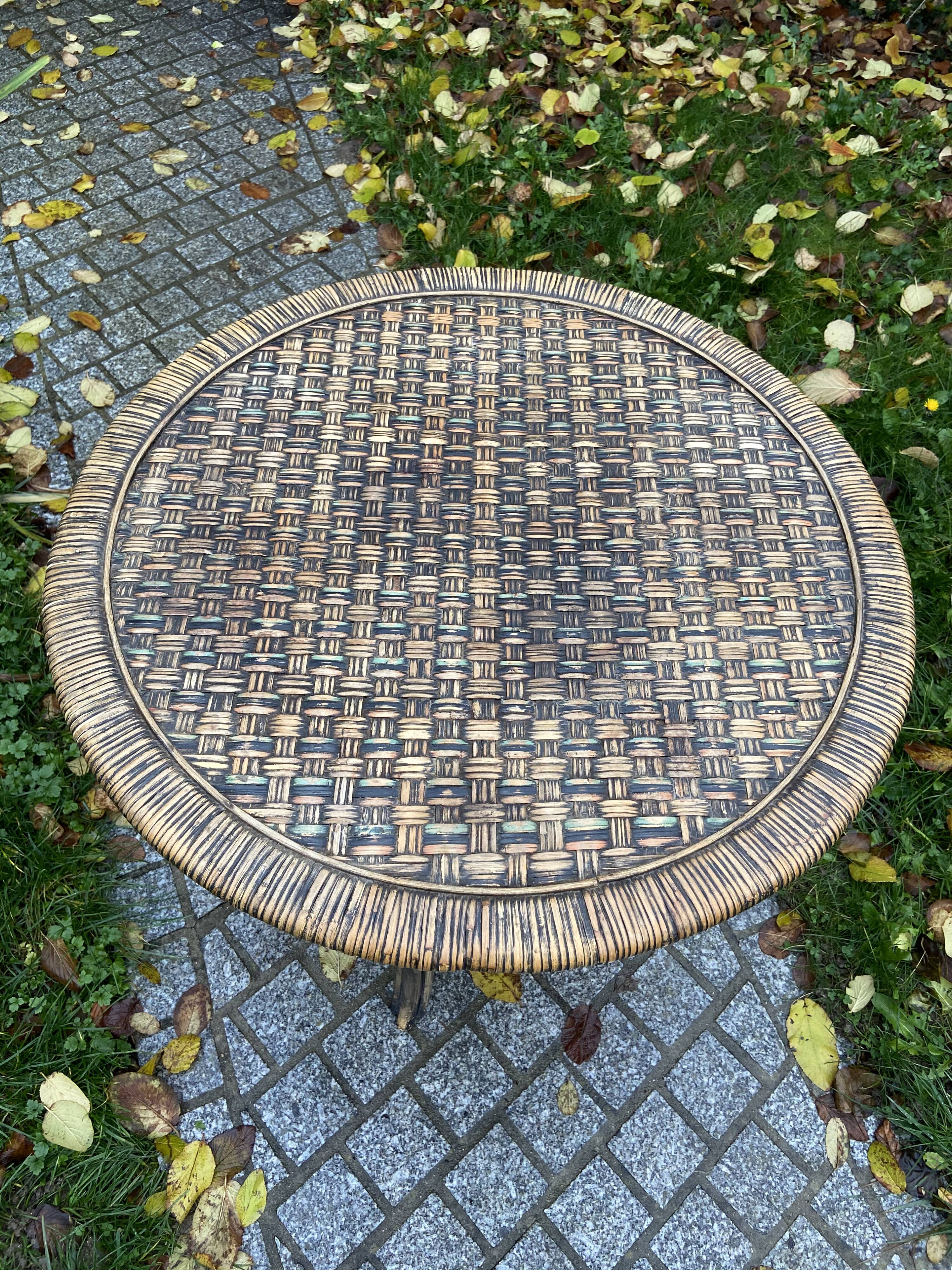 Table in rattan and vintage bamboo