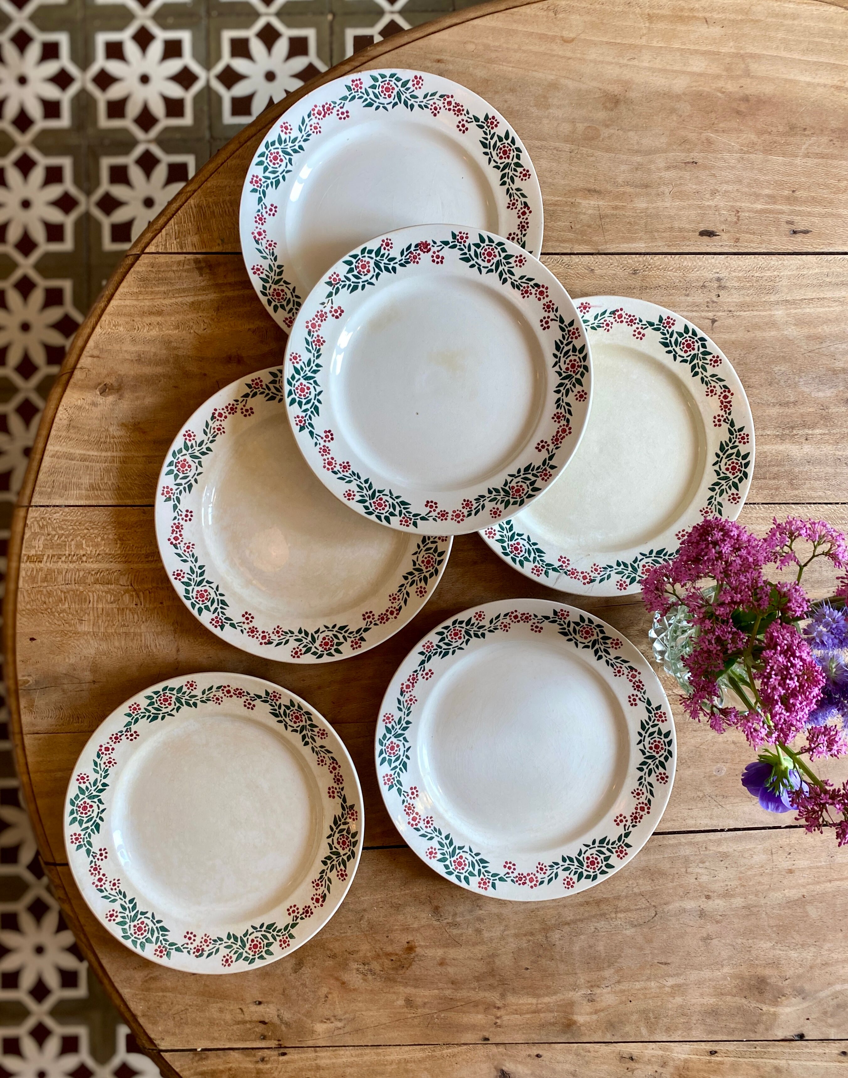 Set of 6 old flat plates model Cécile de HBCM