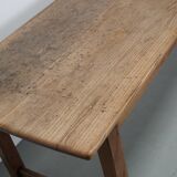 Grande table à manger rustique française du XIXe siècle en orme et chêne