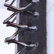 Miroir brutaliste métal et verre serti