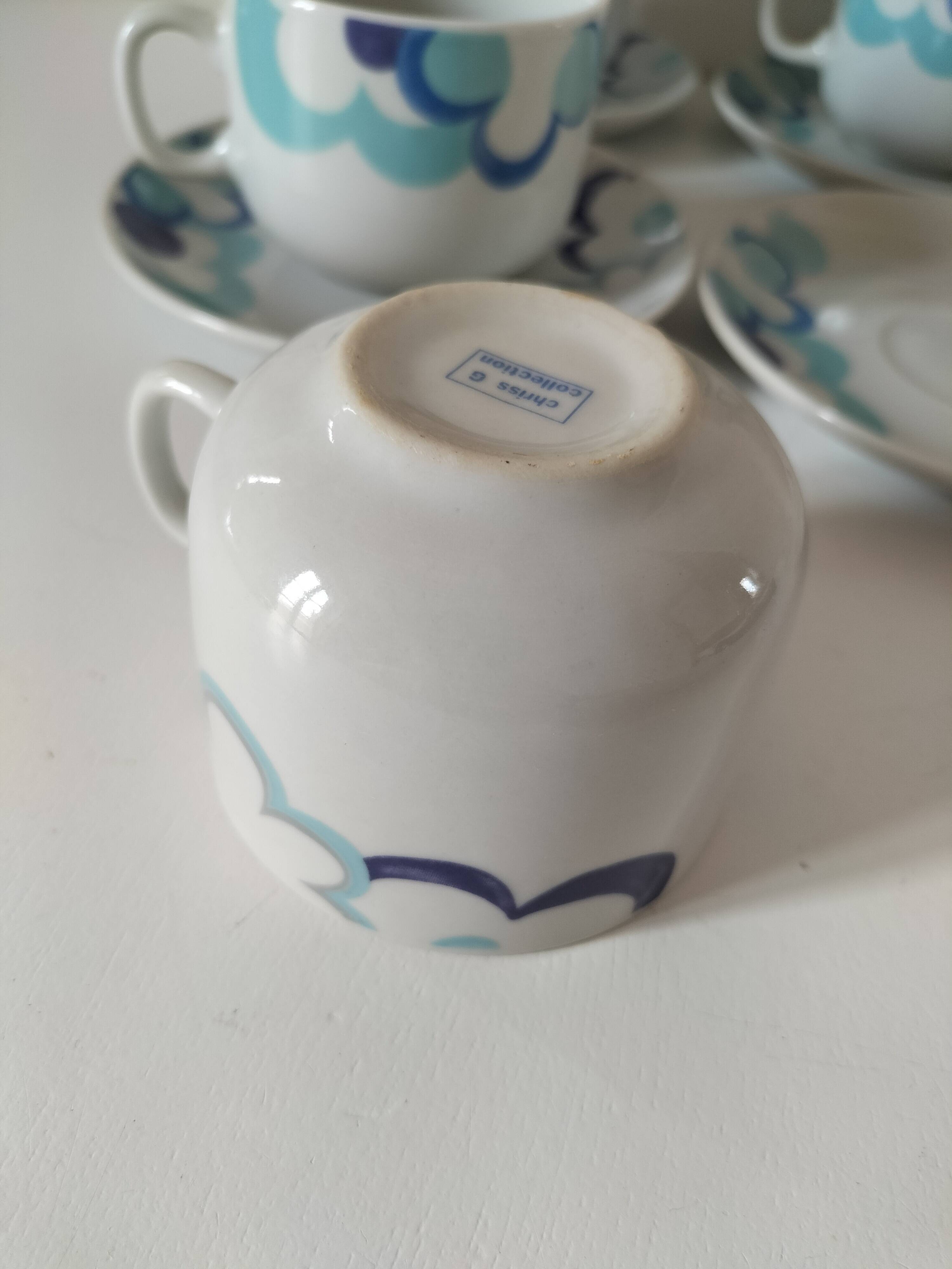 6 vintage cups and 6 saucers with blue cloud decoration by Chriss G.