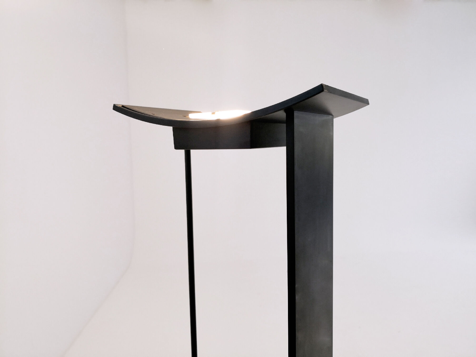 MCP Gilles Derain for Lumen Center halogen lamp