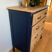 4-drawer chest of drawers