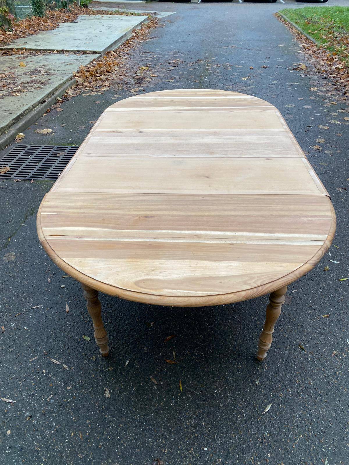 19th century Louis Philippe extendable round dining table, restored in wood, 230