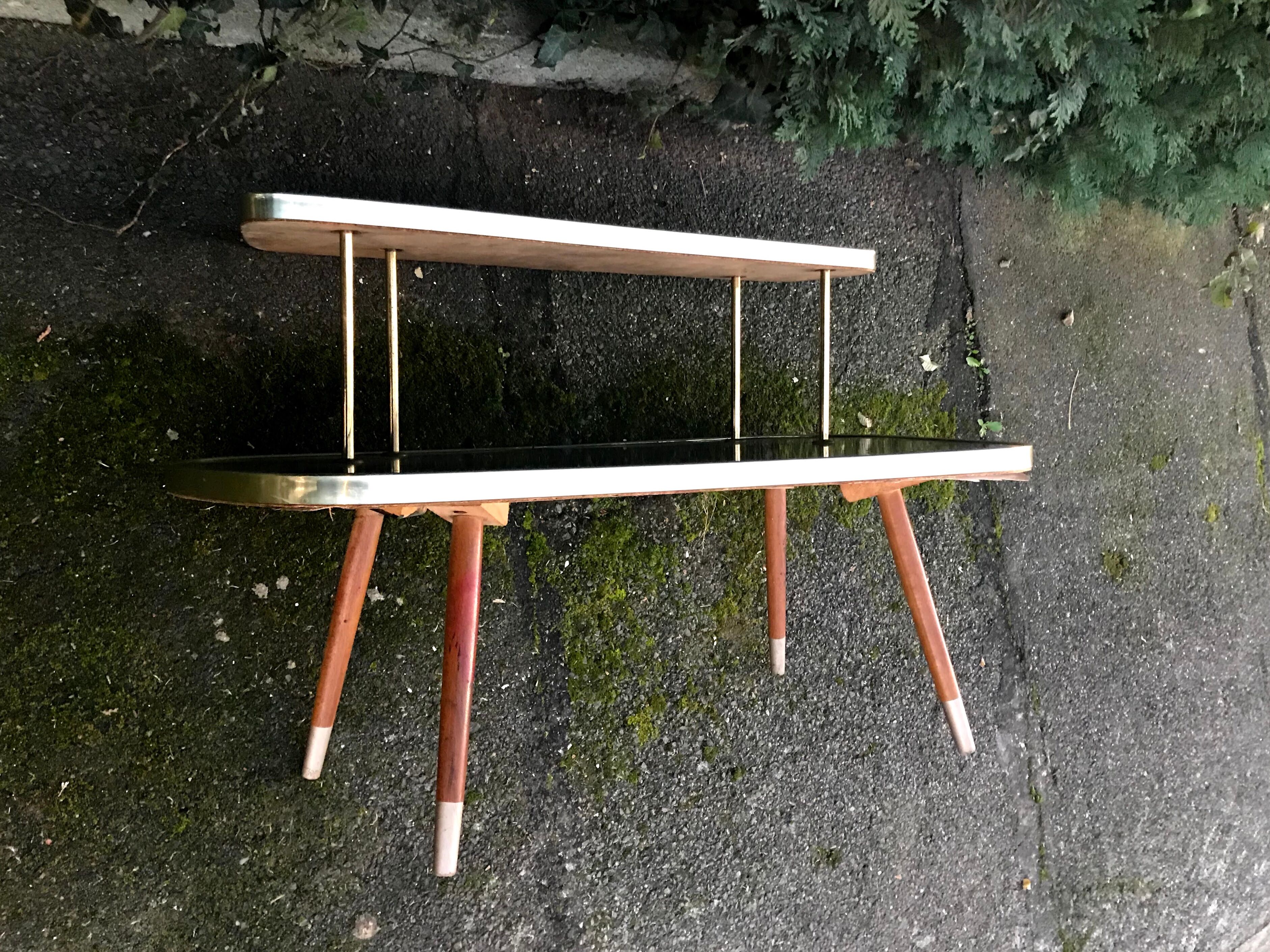 Vintage 60's plant holder formica