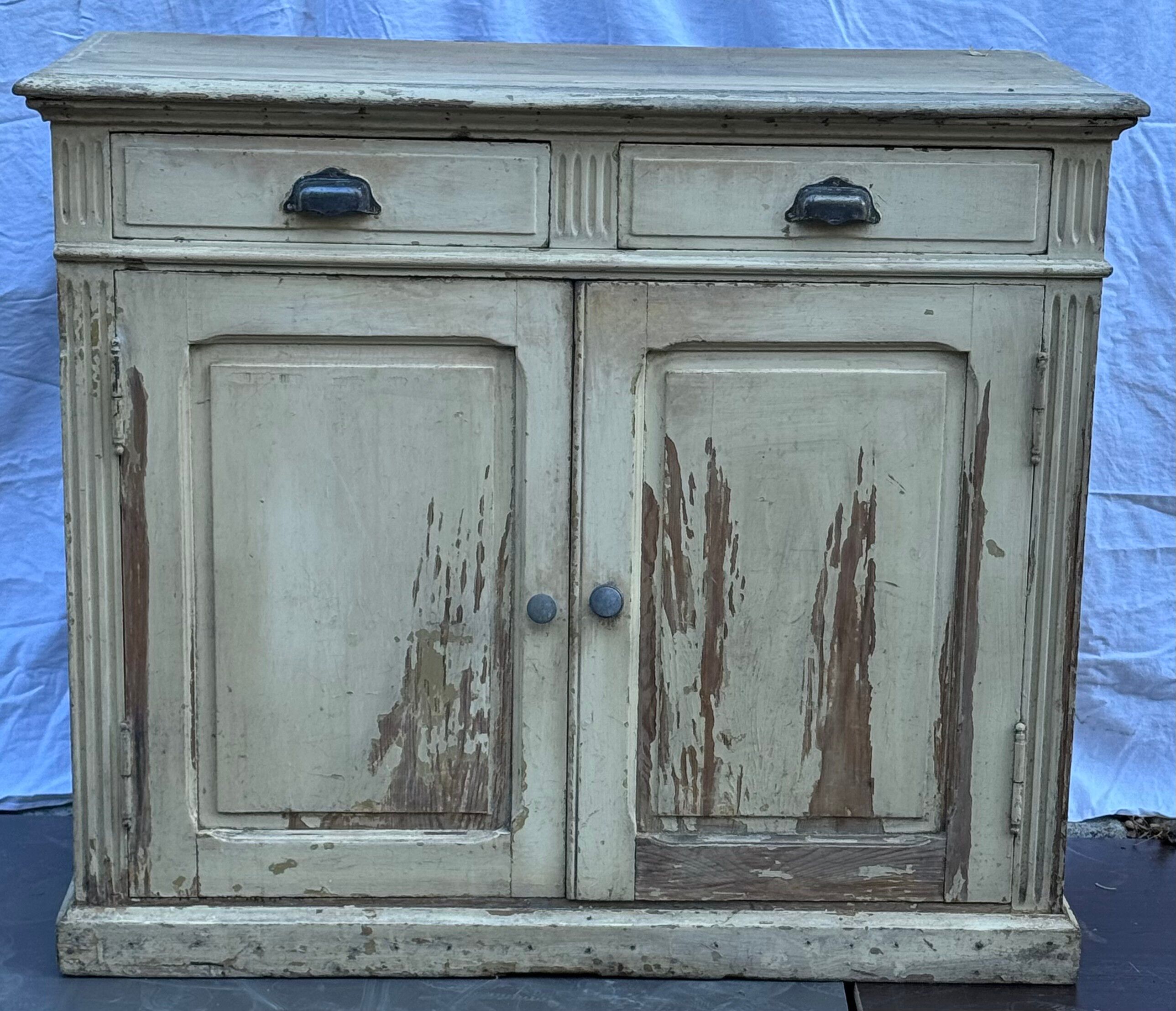 Buffet parisien vintage