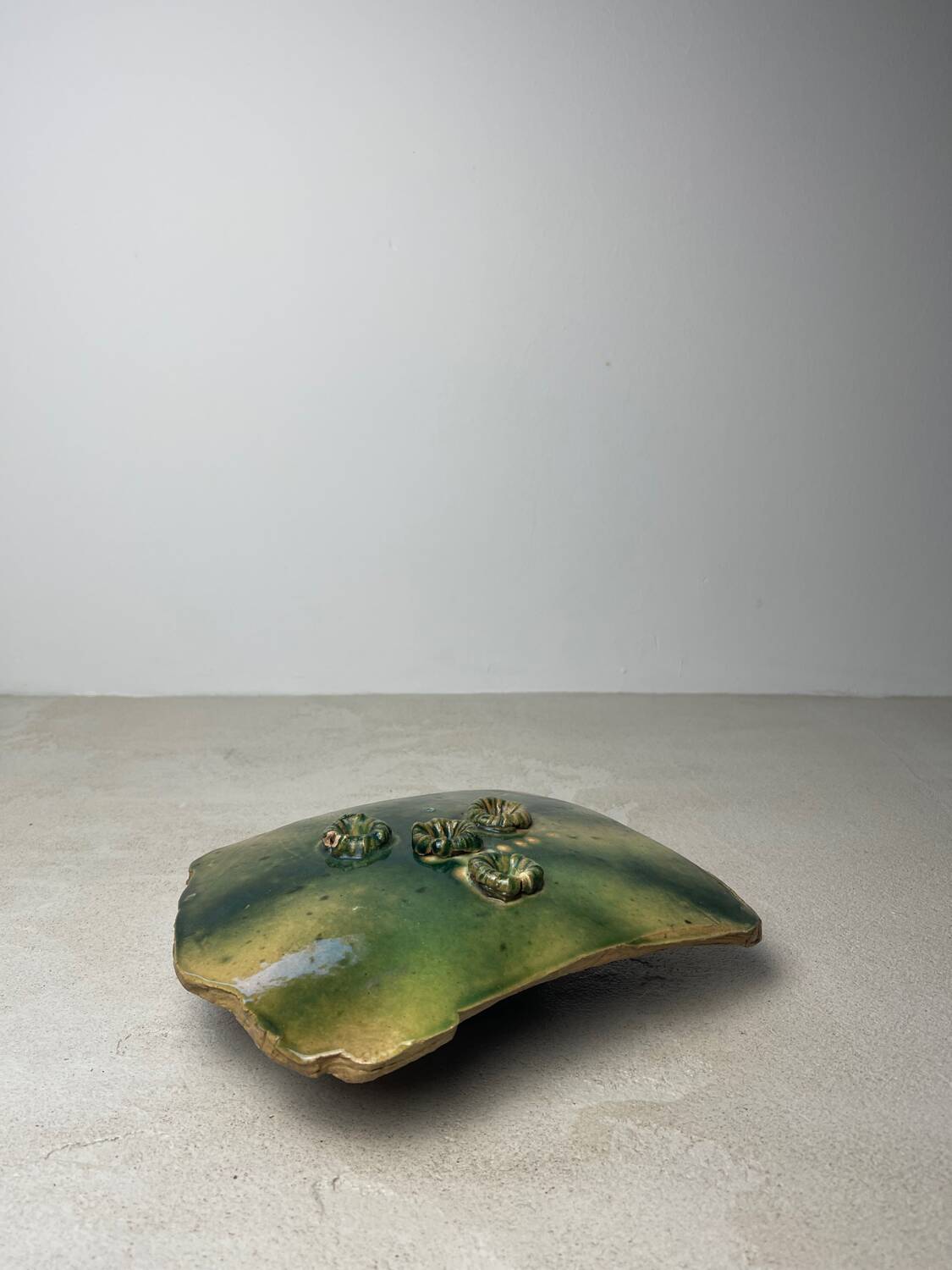 Glazed ceramic flowerpot vase