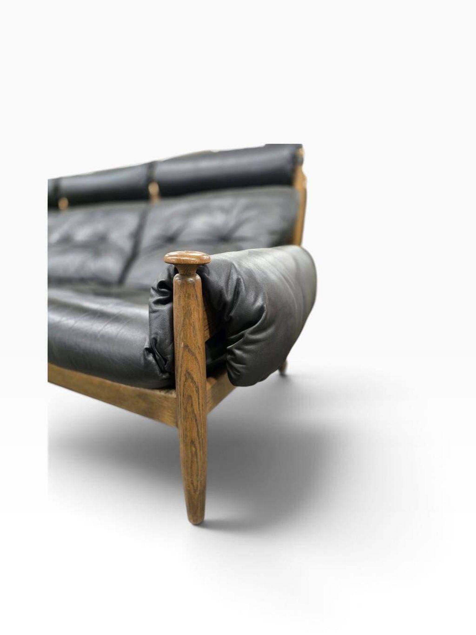 Vintage black leather armchair/sofa/living room by Eric Merthen