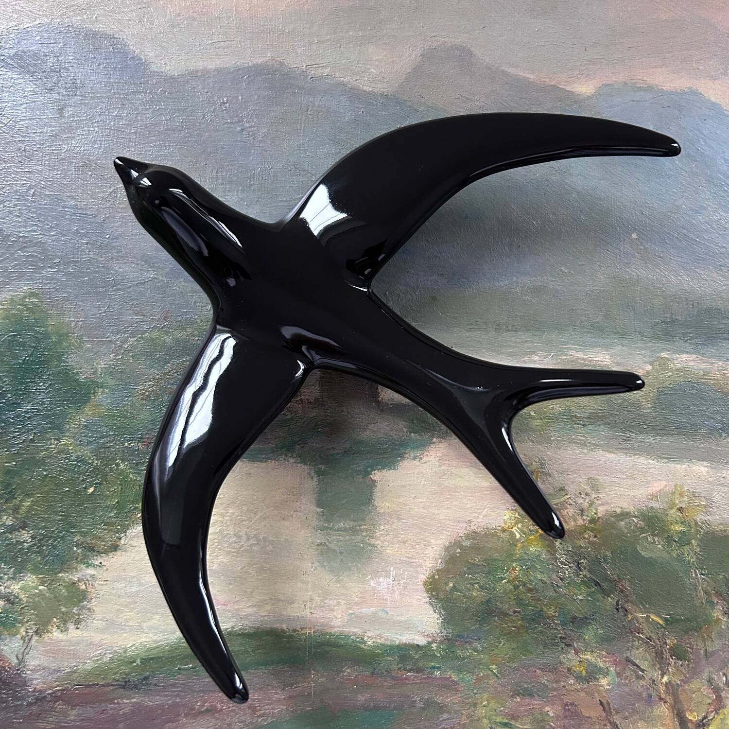 Ceramic swallow