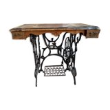 Courthiade period sewing machine