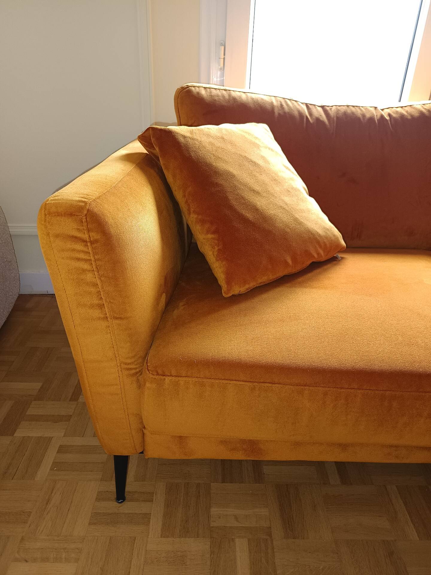 Elico sofa from Moulins – French manufacturing – Caramel colour