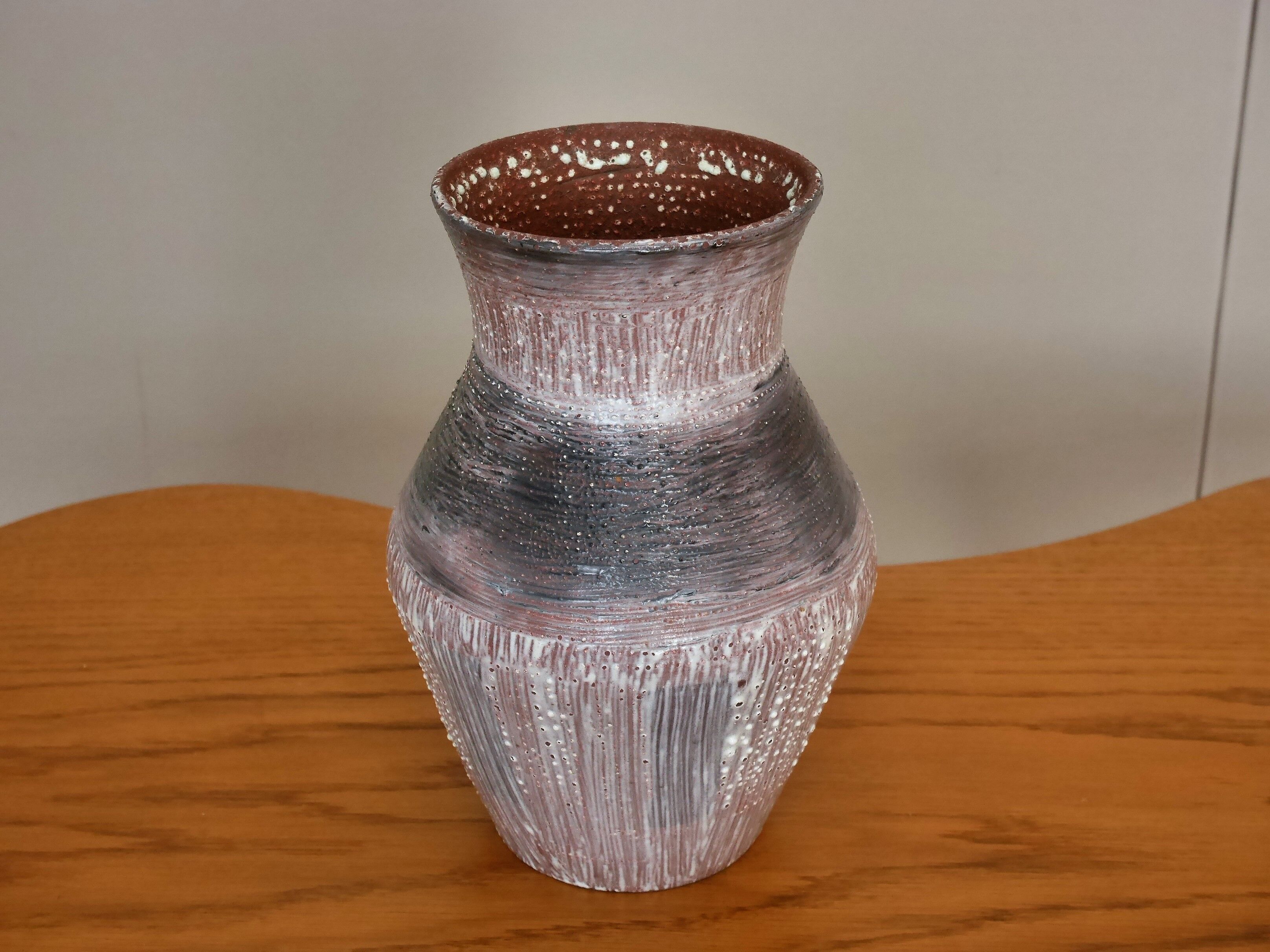 Ceramic accolay vase 50/60