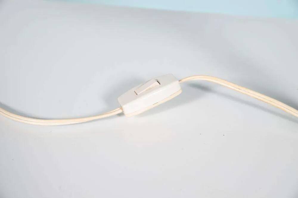 Chic hotel table lamp in onyx and brass, mid-century modern table lamp from the 70s.