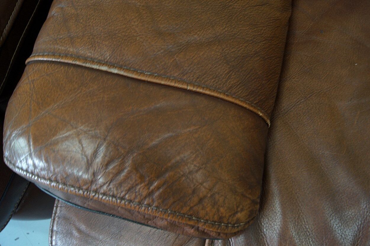 A pair of vintage Italian leather Lounge Chairs, 1970s