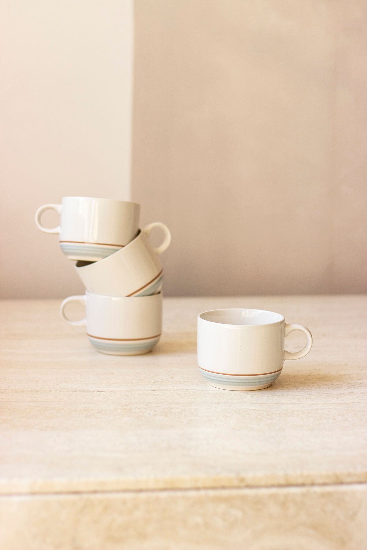 4 coffee cups - pale blue and brown border - Japan