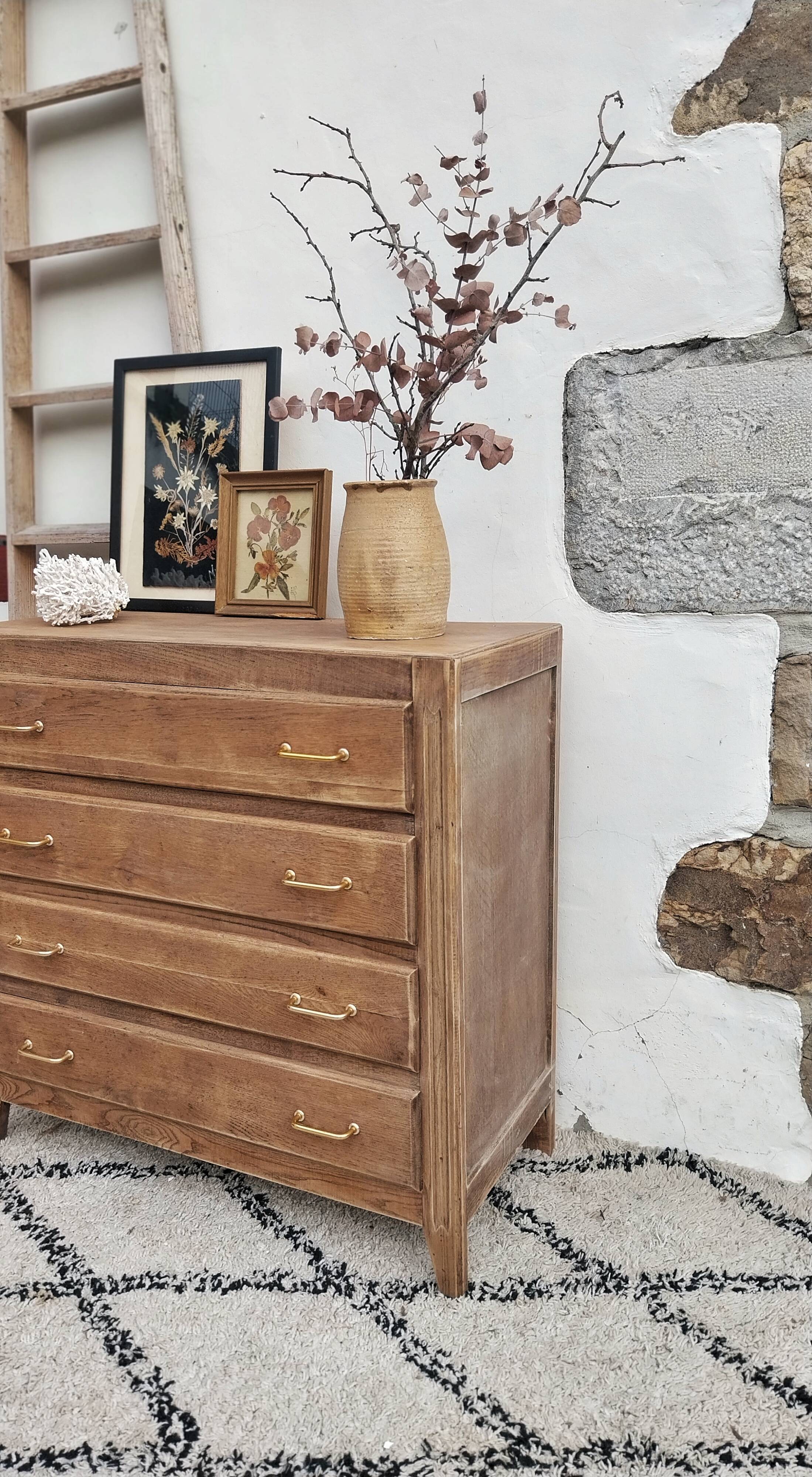 Vintage oak chest of drawers