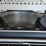 Japy message functional portable typewriter