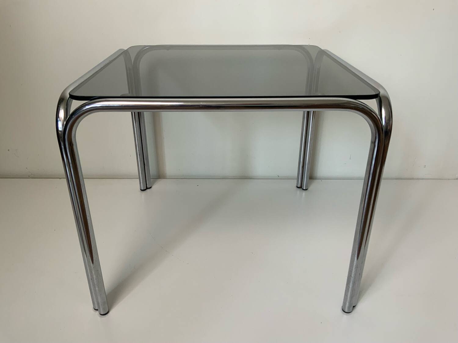 Design coffee table 70