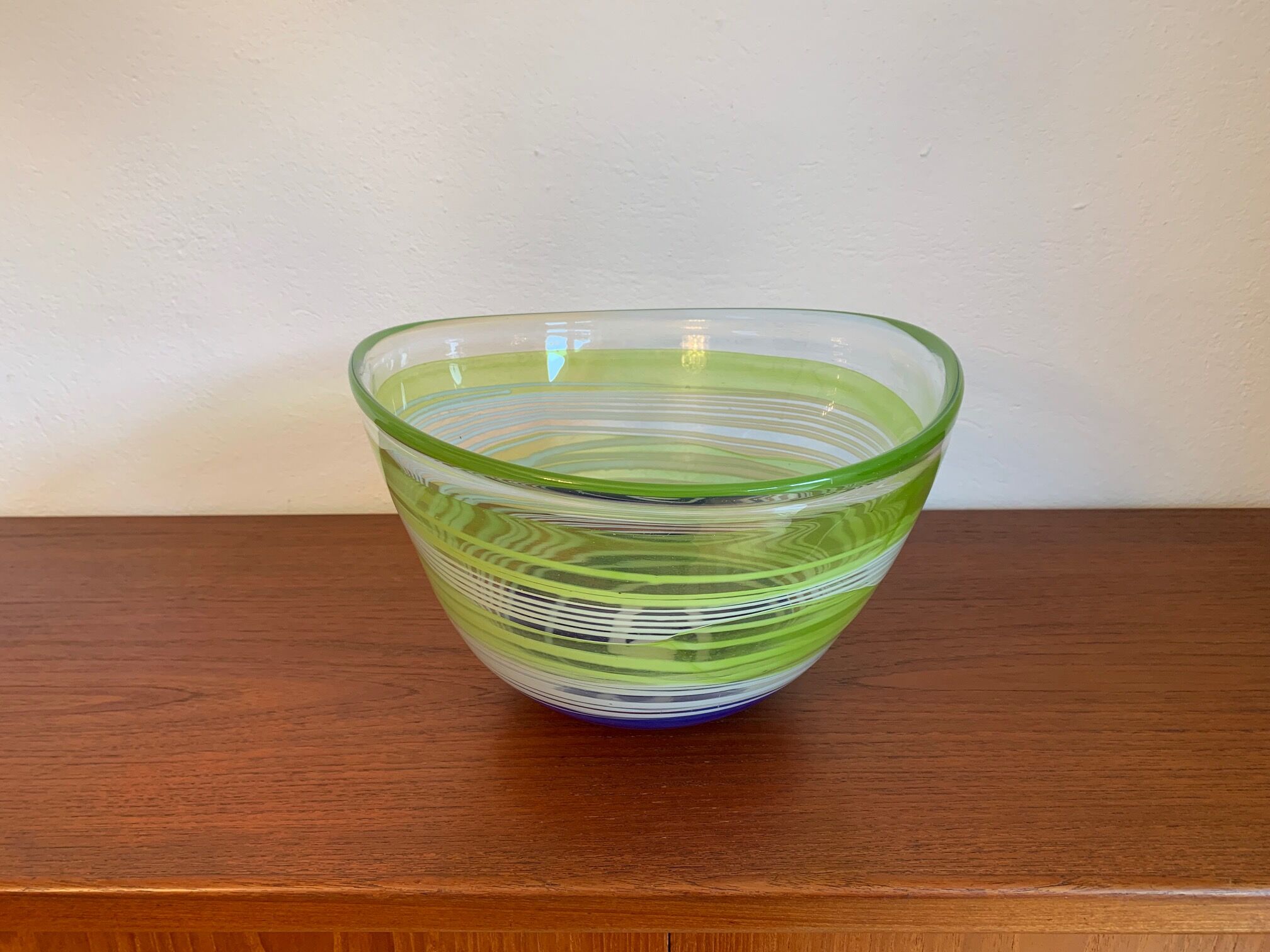 Vilniaus Stiklo Studija bowl, Lithuania, 1990s