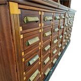 Grand cabinet d’apothicaire en acajou ancien, armoire de pharmacie Art Déco, bibliothèque