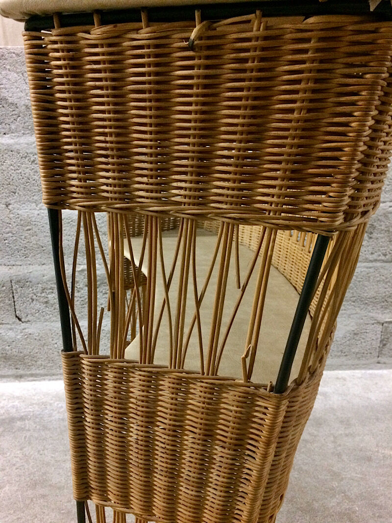 Vintage rattan counter bar