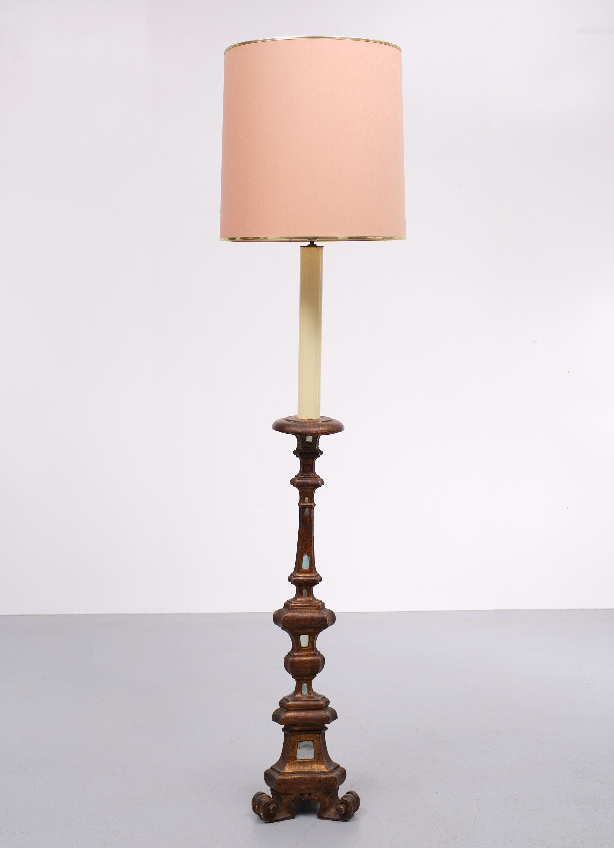 Italian gilded wood rococo floor lamp 1950s