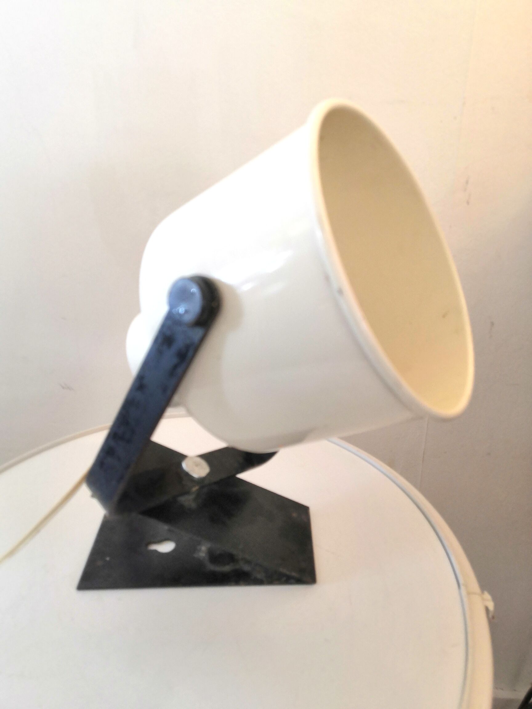 Clamp lamp design 70s