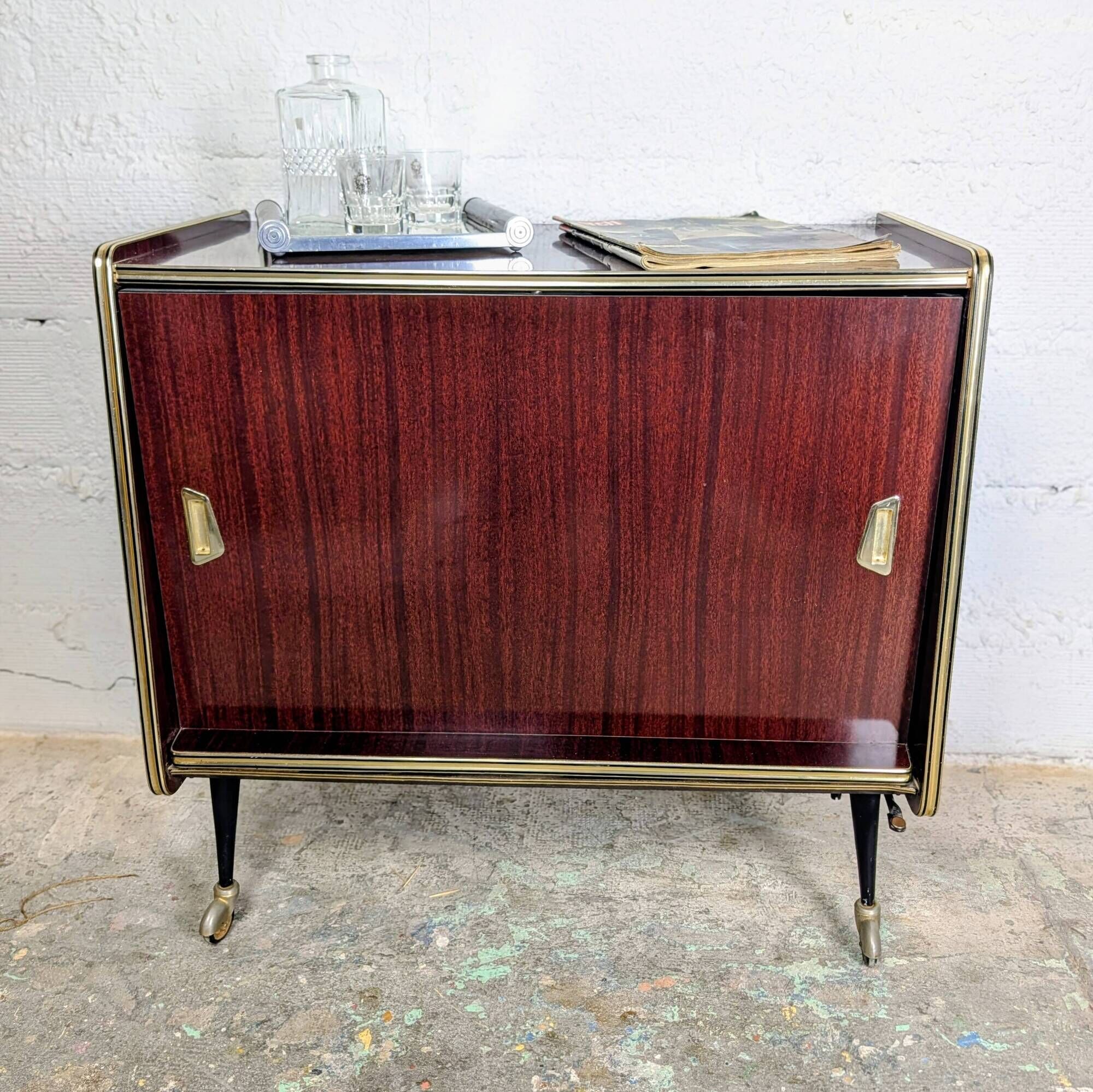 Meuble bar roulant vintage