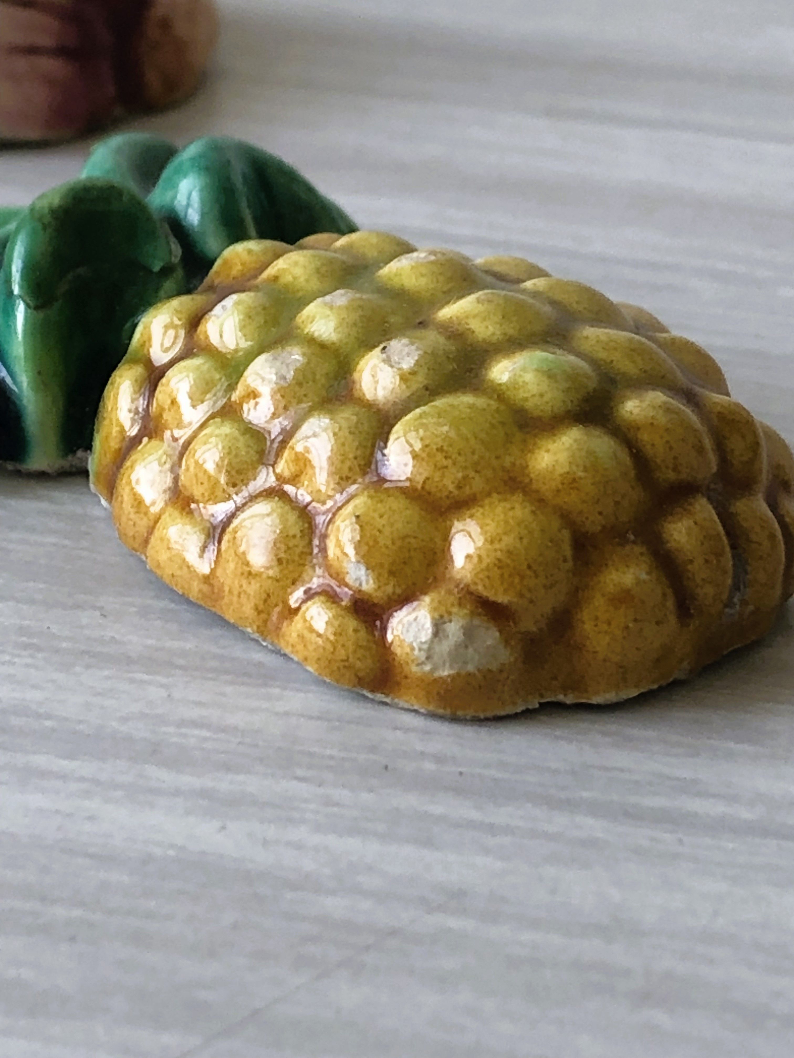 Set of Vallauris fruit and vegetable knife holders
