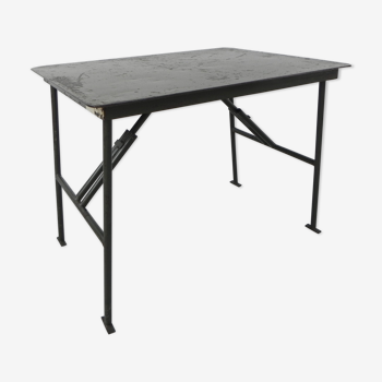 Table pliante industrielle en acier