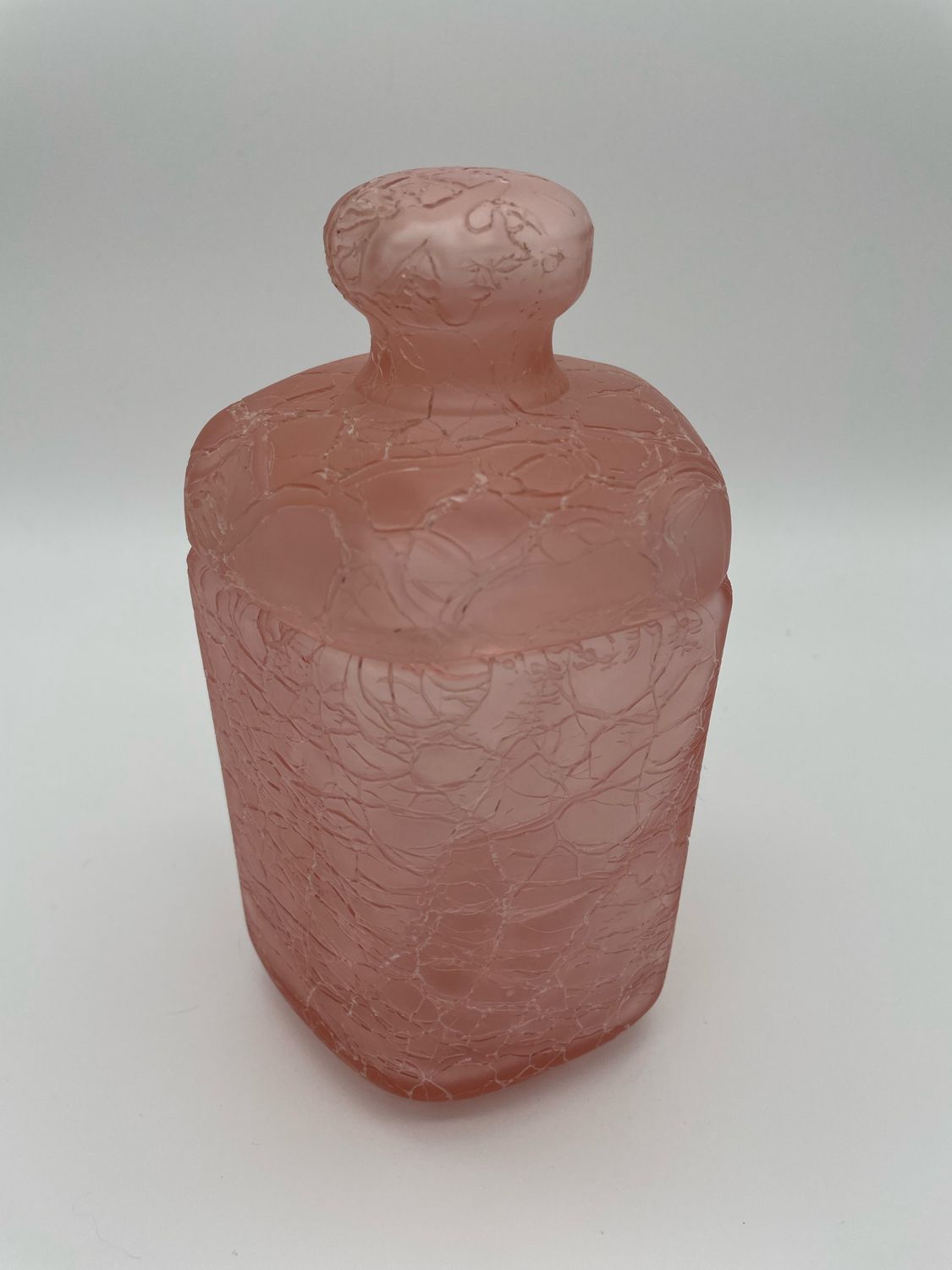 Pink vintage cotton pot in cracked glass paste Marcel Franck