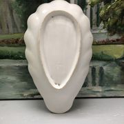 Trinket bowl in antique porcelain, shell-shaped