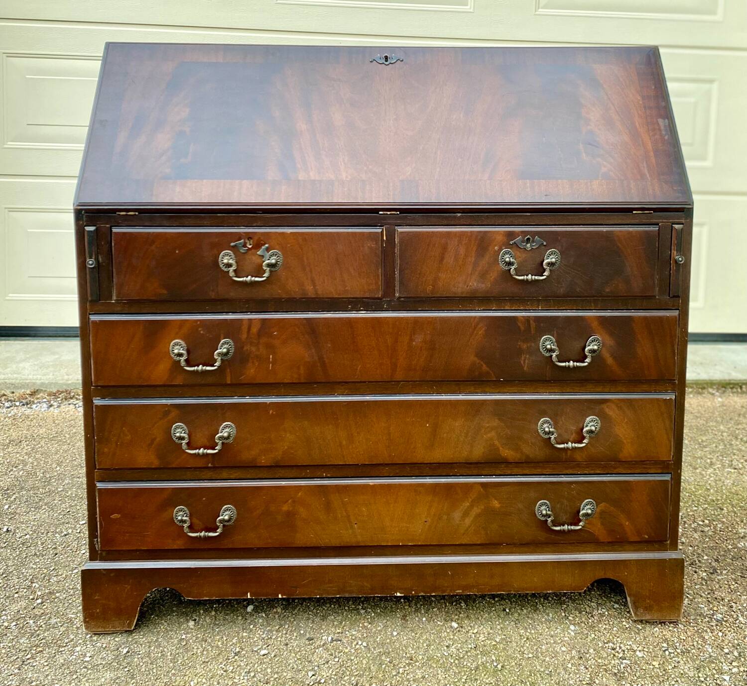 Secretary, chest of drawers, desk, scribe in solid mahogany