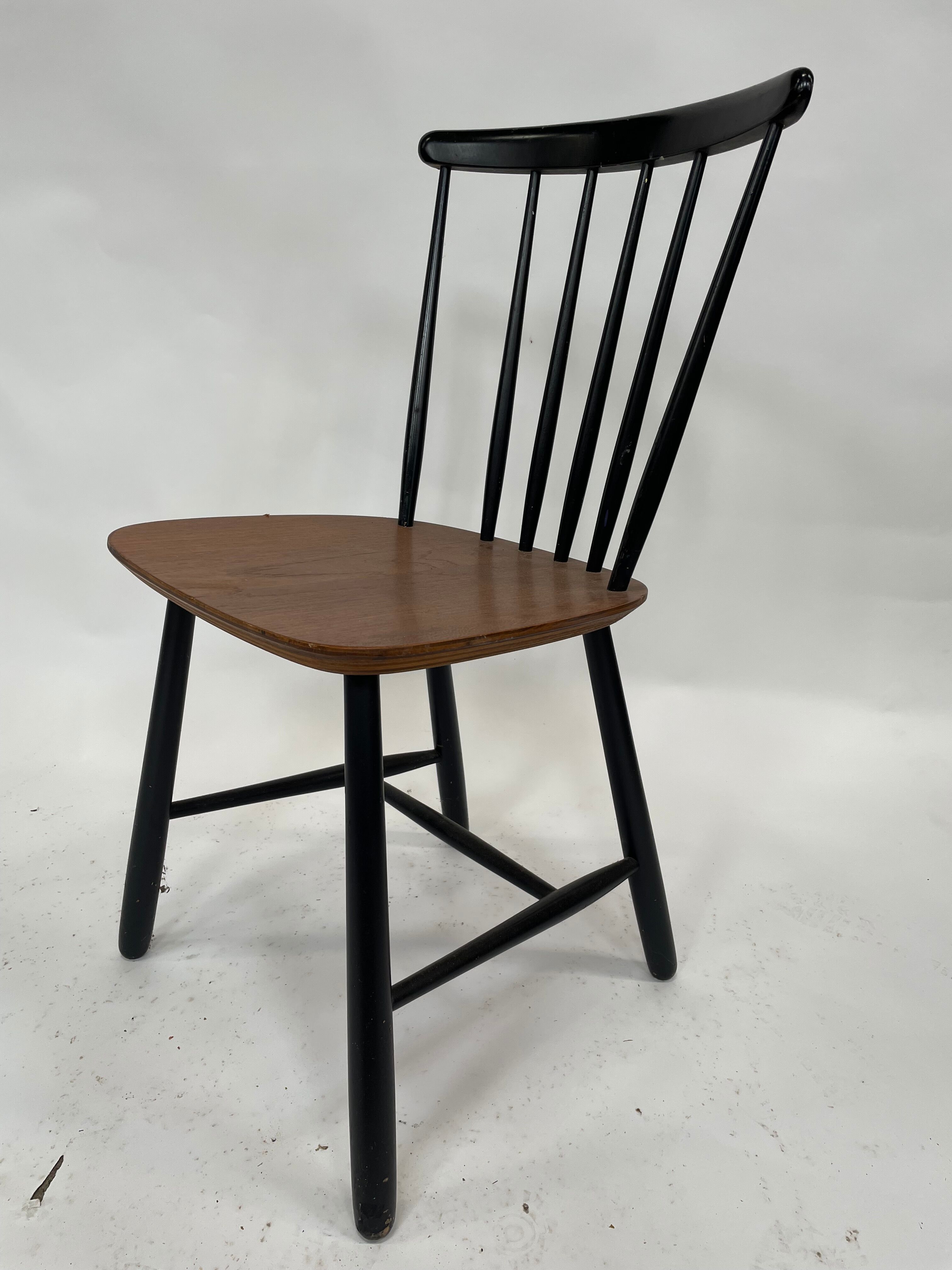 Danish chair 1960 design wood