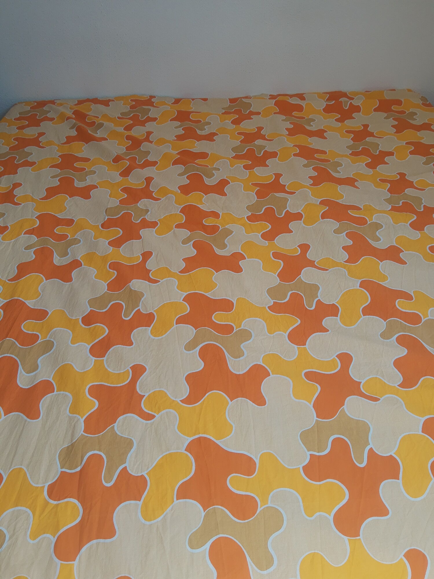 Sheet 2 people puzzle orange seventies 70s vintage