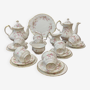 Fine English porcelain service - early 20th century