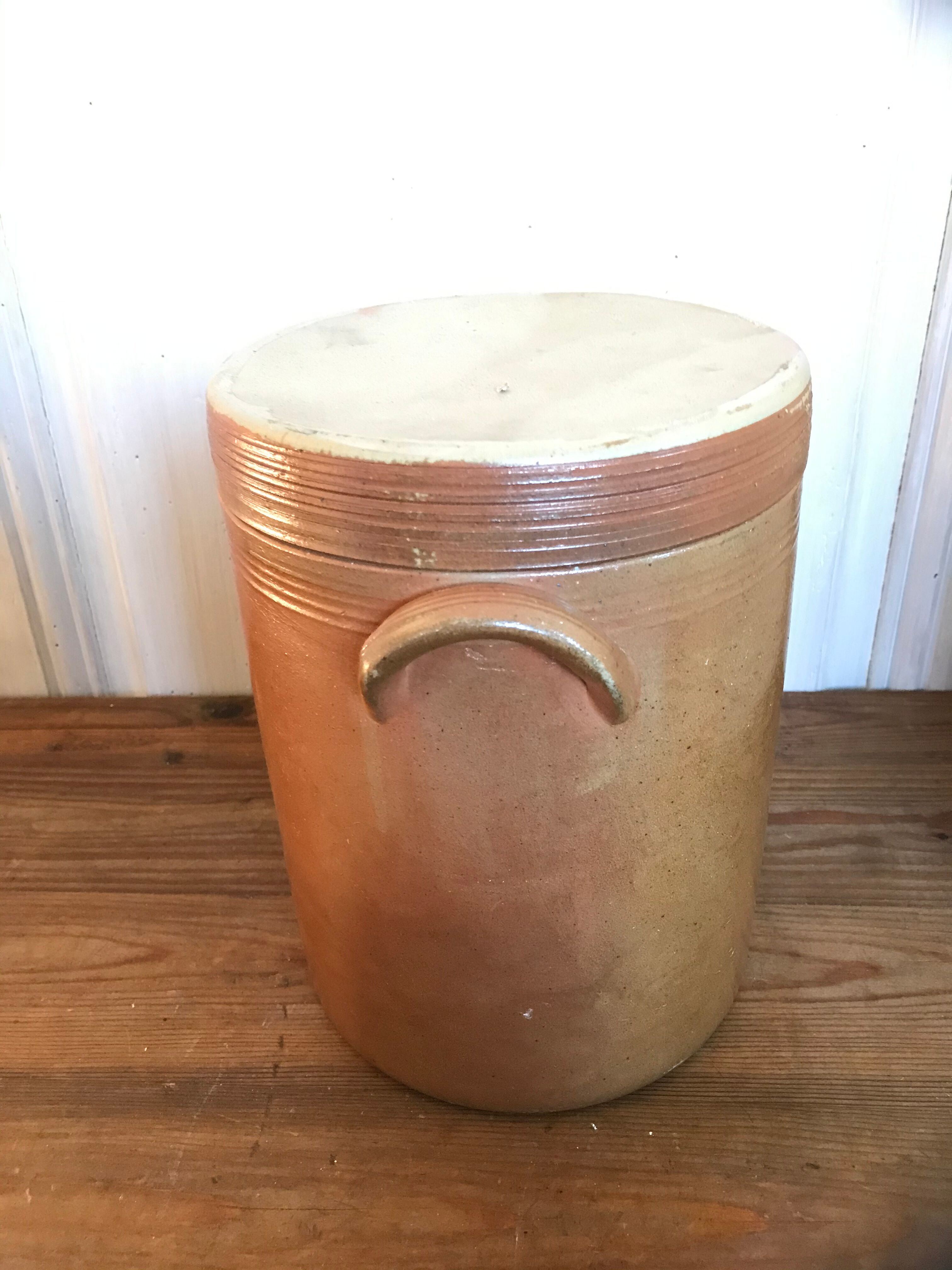 Old 4l sandstone pot