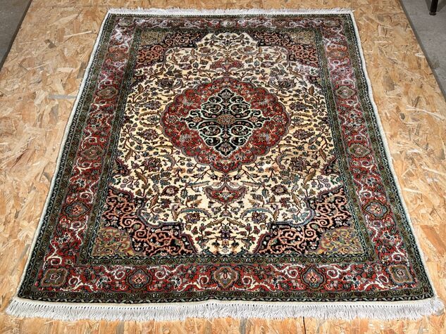 Grand tapis persan Tabriz noué main en laine, 230 x 29O cm