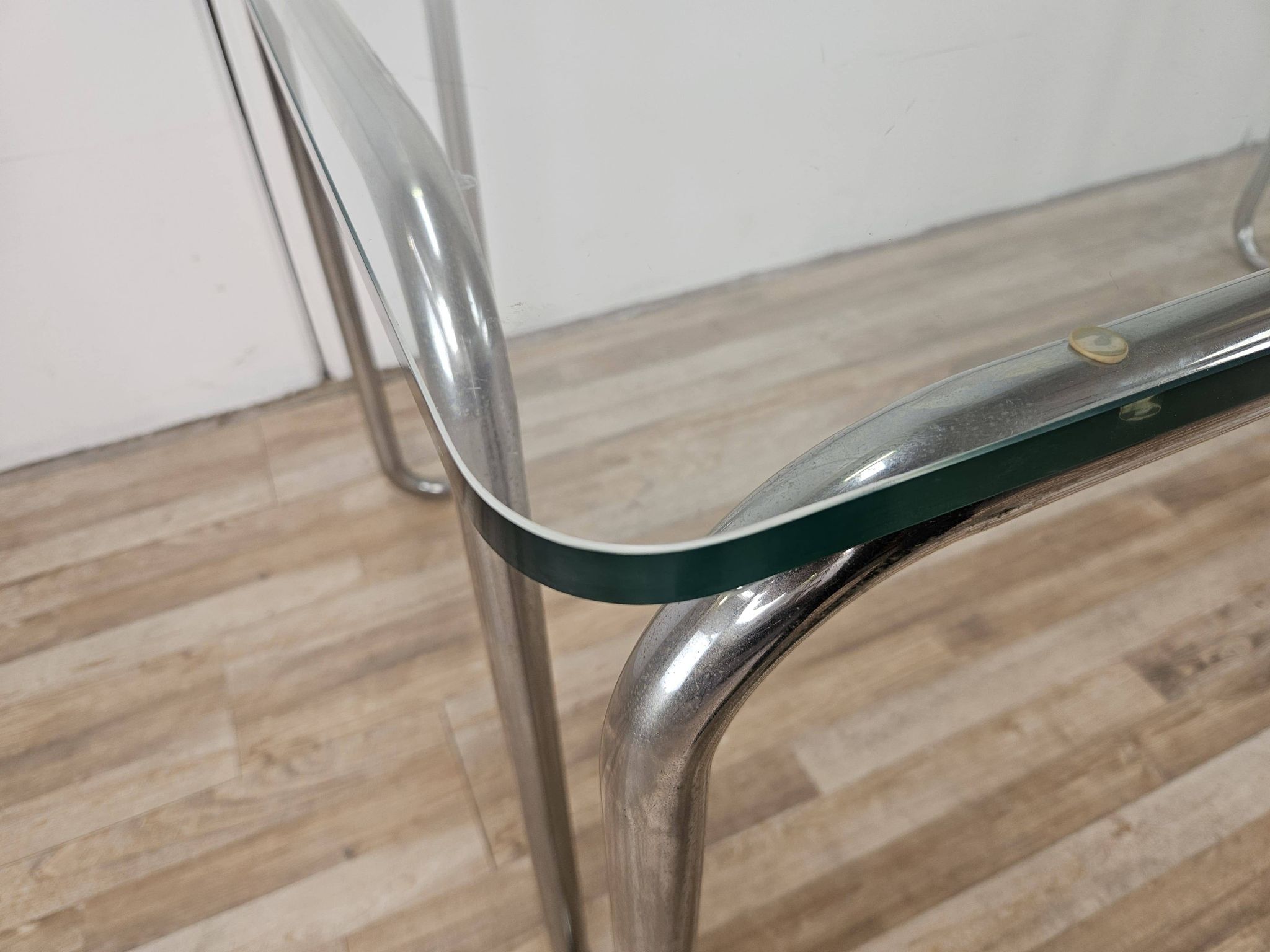 1970s Bauhaus table in chromed tubular steel and glass