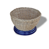 Cut fruit in Wicker