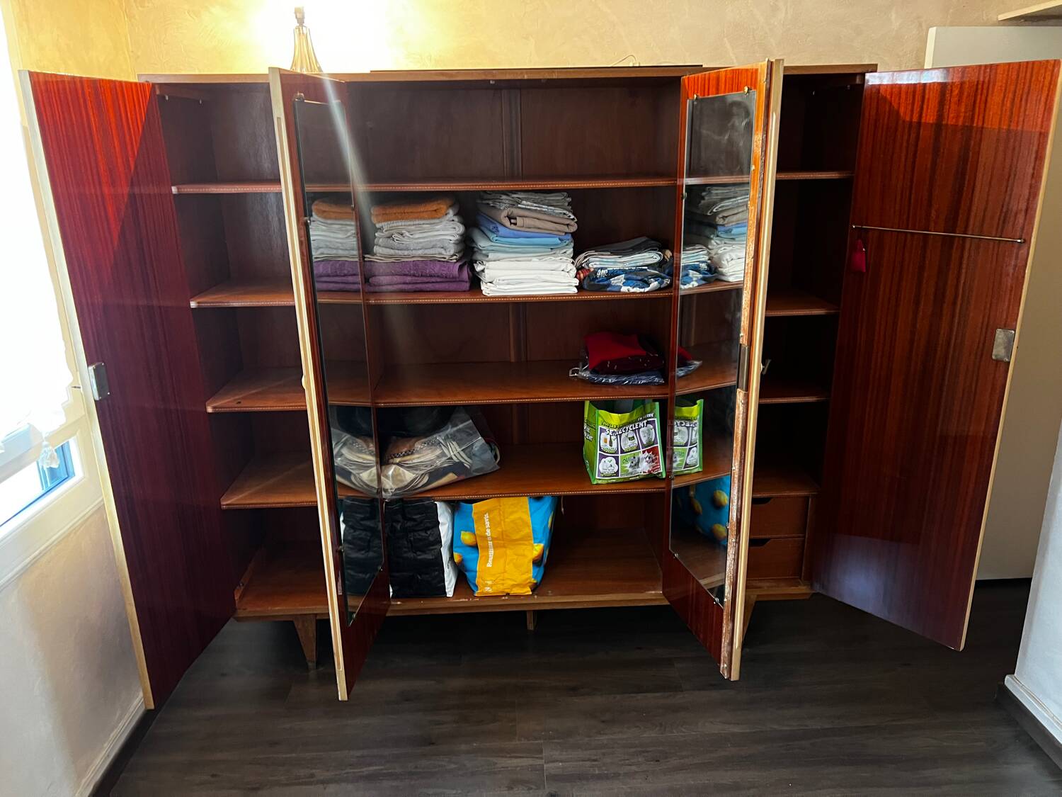 4-door mahogany wardrobe