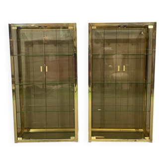 Paire de vitrines d'exposition en chrome doré et verre fumé